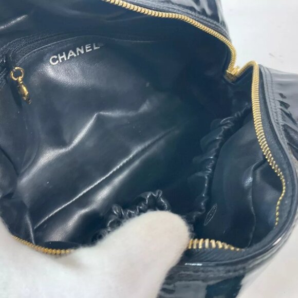 CHANEL Cosmetic porch CC CC Mark Makeup pouch Cosmetics Pouch enamel Black - Picture 12 of 14